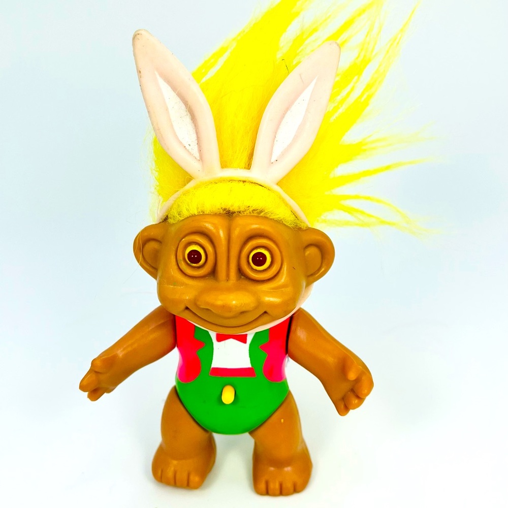 Vintage 1992 Soma Troll Doll Easter Bunny Light Up Red Eyes 4” Suit Pink Green
